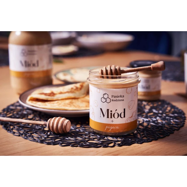 PASIEKA RODZINNA MIÓD Z PIGWĄ 410G