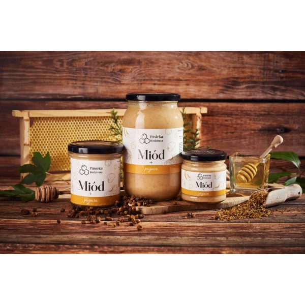 PASIEKA RODZINNA MIÓD Z PIGWĄ 1150G
