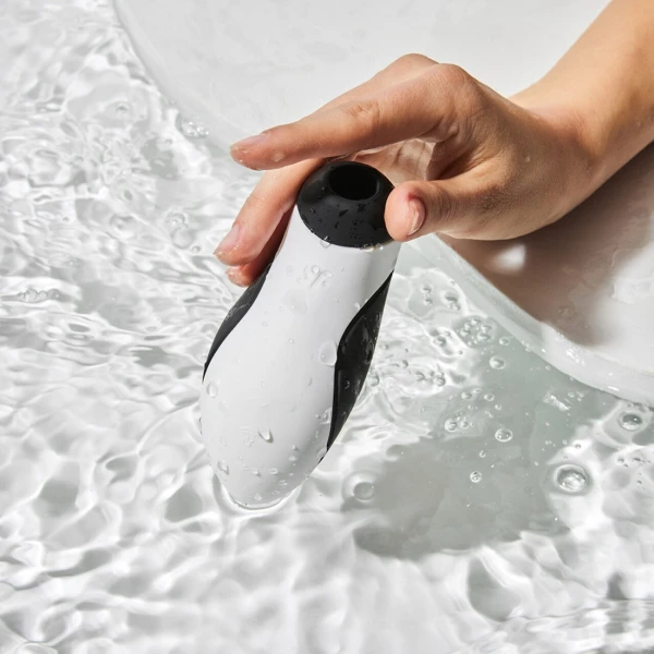 SATISFYER MASAŻER BEZDOTYKOWY STYMULATOR ORCA