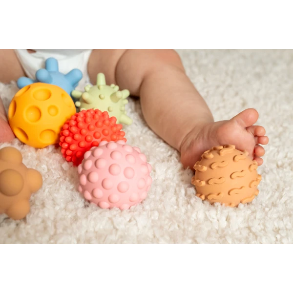 TULLO PIŁKI SENSORYCZNE PASTELOWE BEZ DZIURKI 8 SZT. 