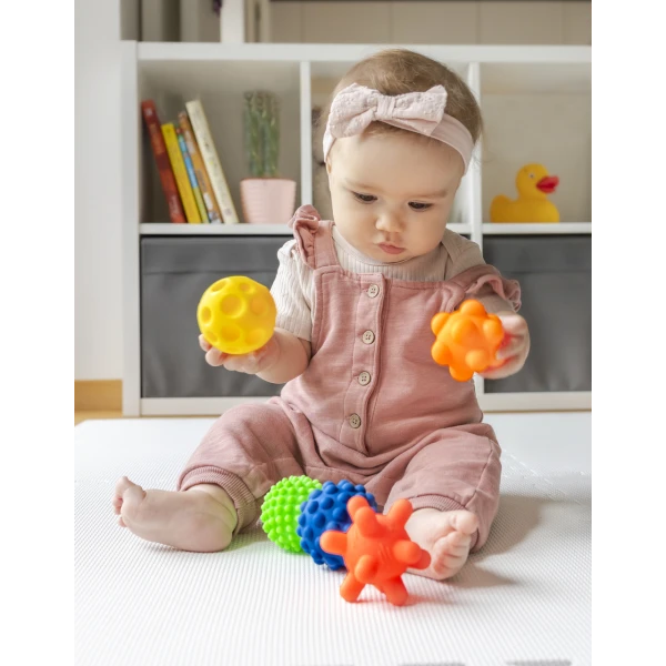 TULLO PIŁKI SENSORYCZNE BEZ DZIURKI 5 SZT.